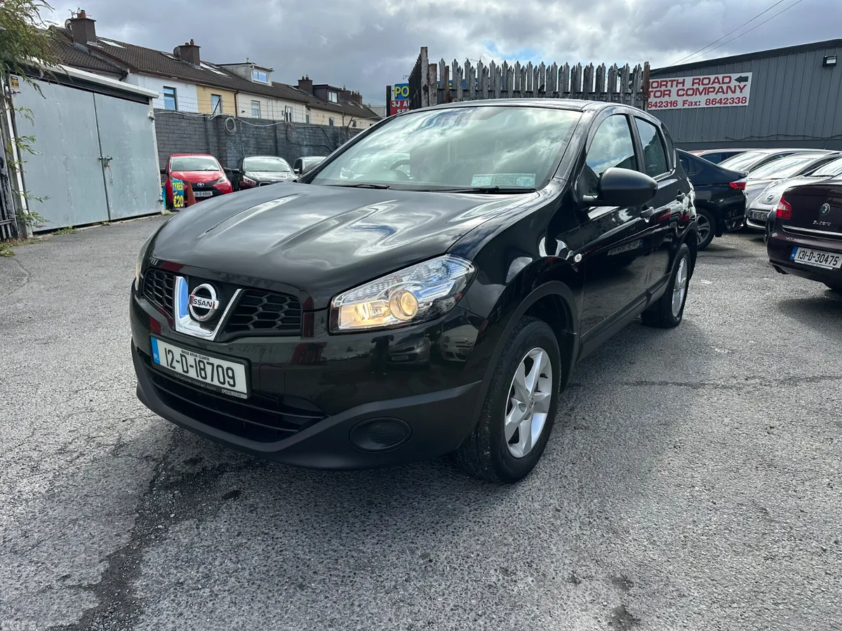 Nissan Qashqai Hatchback, Diesel, 2012, Black