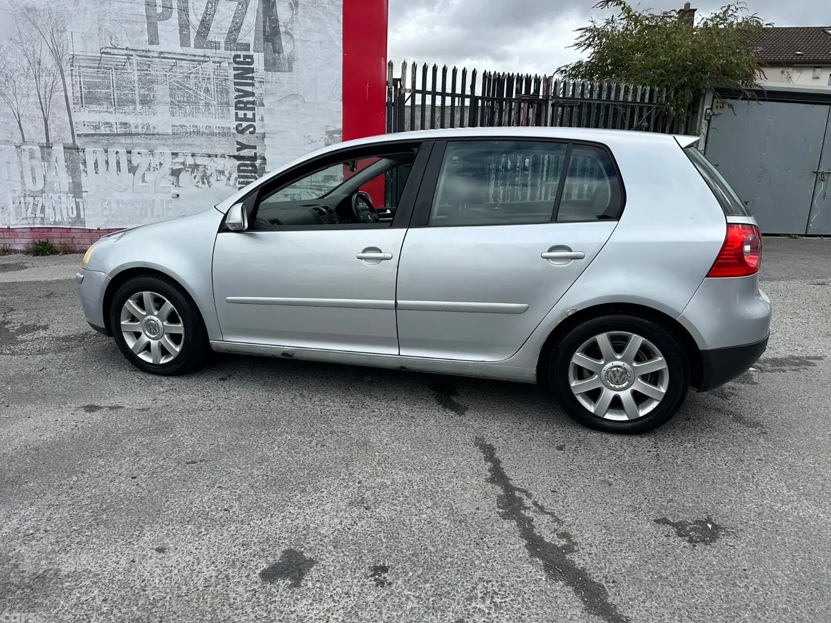 Volkswagen Golf Hatchback, Petrol, 2005, Silver