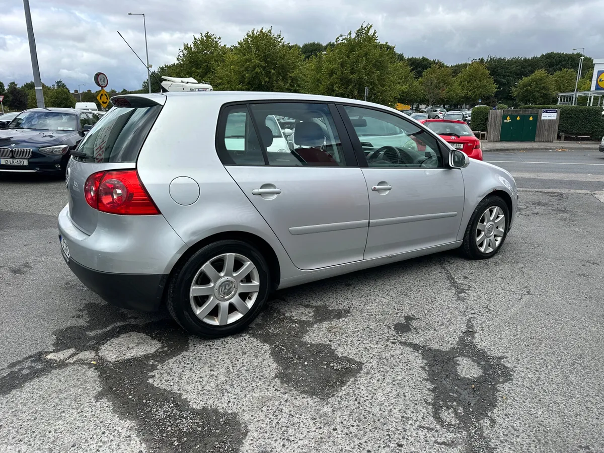 Volkswagen Golf Hatchback, Petrol, 2005, Silver