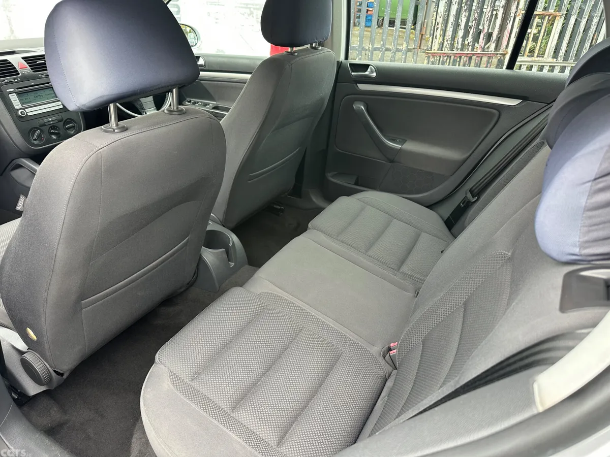 Volkswagen Golf Hatchback, Petrol, 2005, Silver