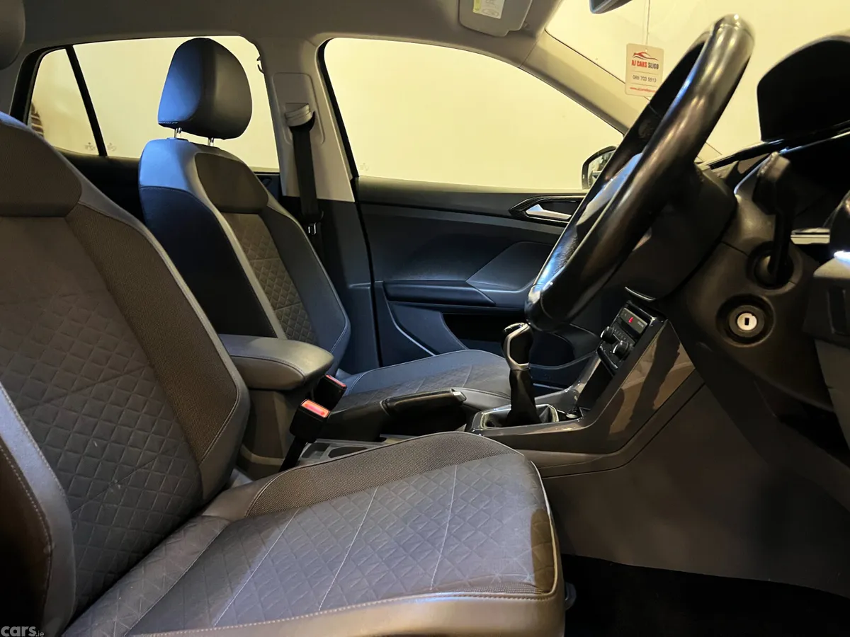 Volkswagen T-Cross Estate/Jeep, Diesel, 2020, Black