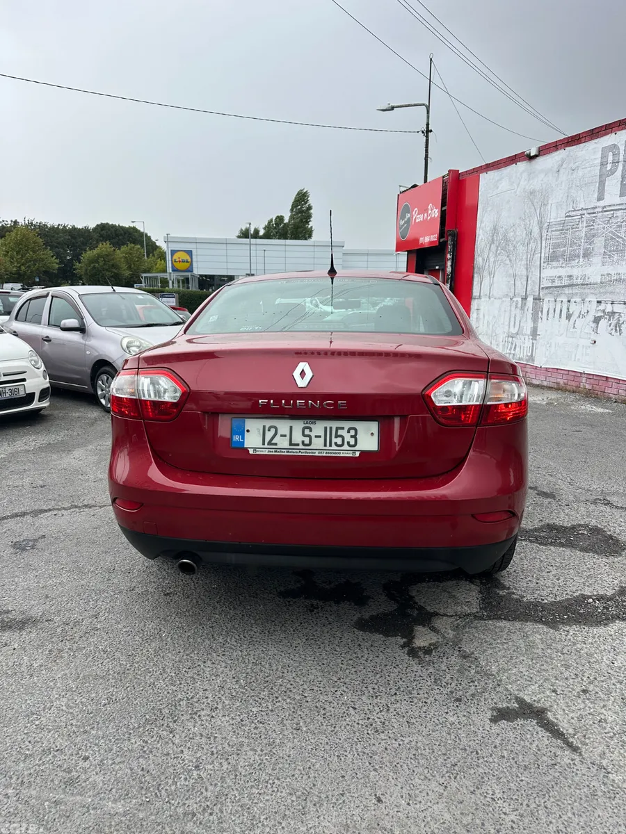 Renault Fluence Saloon, Diesel, 2012, Red
