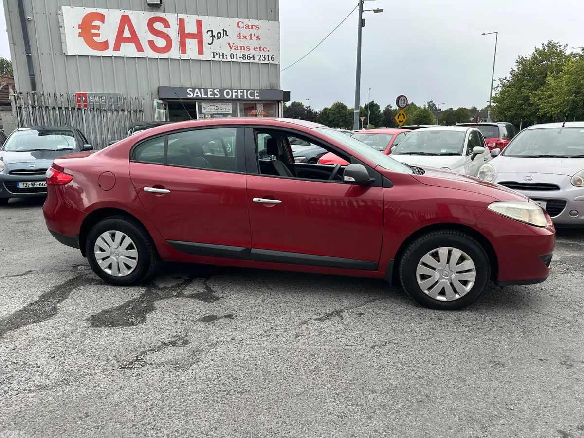 Renault Fluence Saloon, Diesel, 2012, Red
