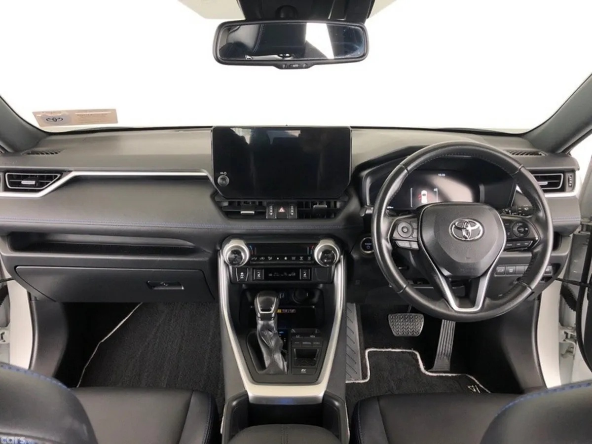 Toyota RAV4 SUV, Petrol Hybrid, 2024, White