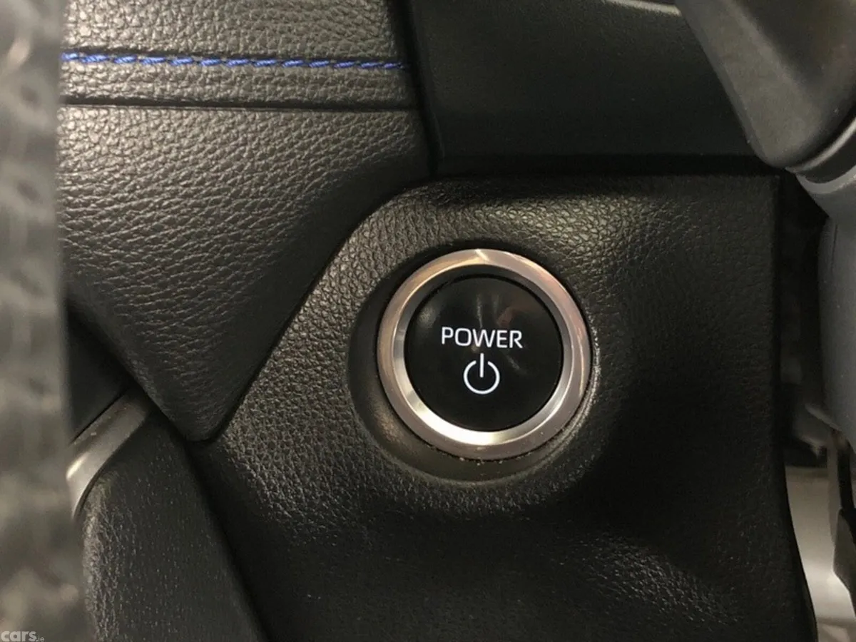 Toyota RAV4 SUV, Petrol Hybrid, 2024, White