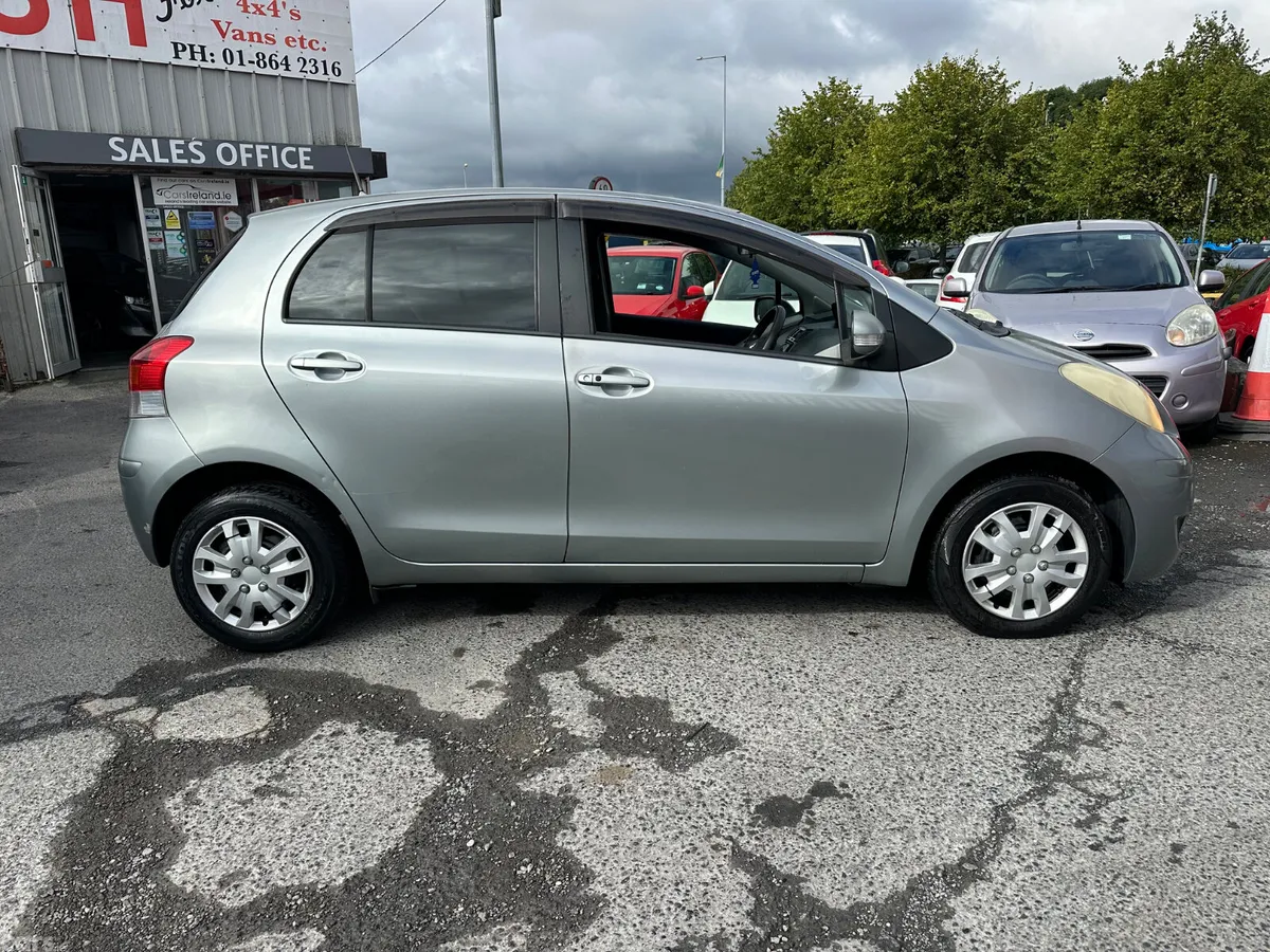 Toyota Vitz Hatchback, Petrol, 2007, Grey