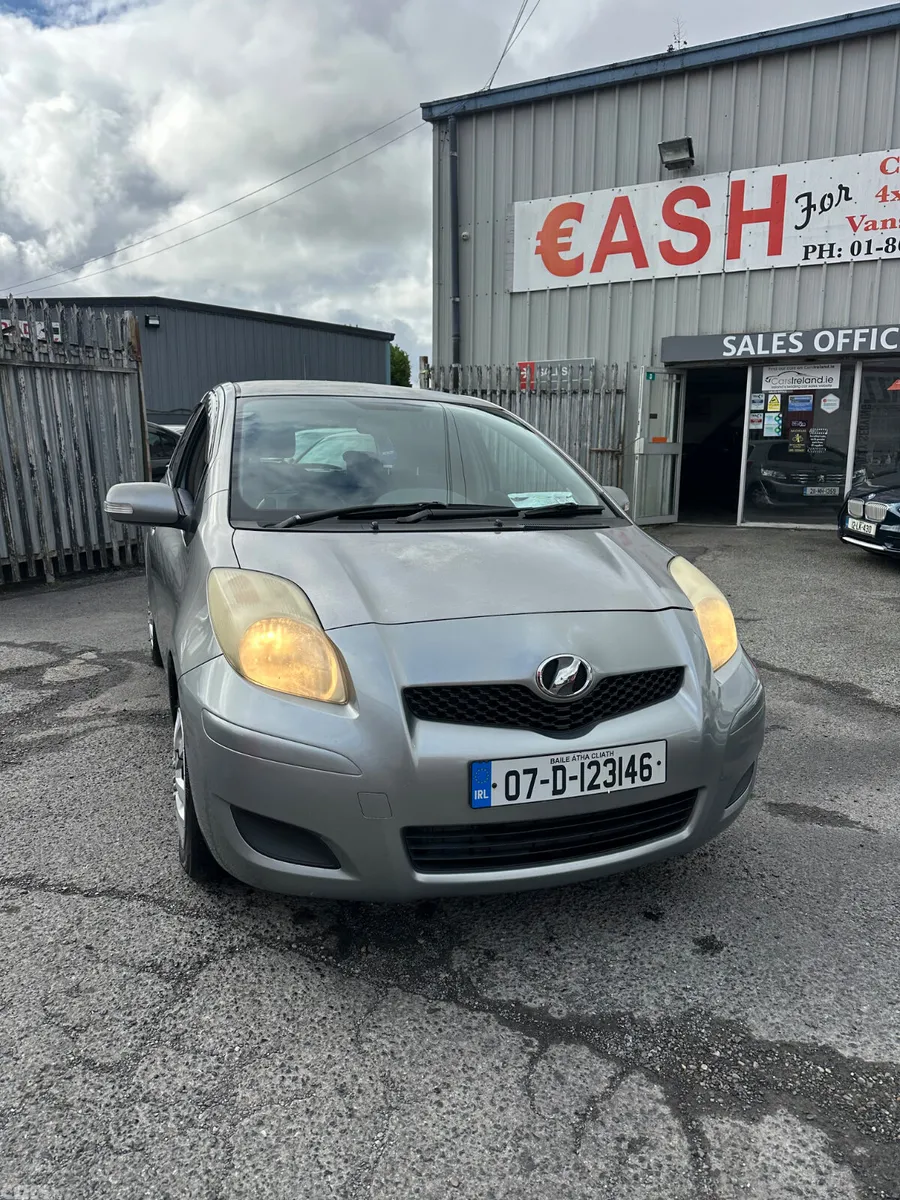 Toyota Vitz Hatchback, Petrol, 2007, Grey