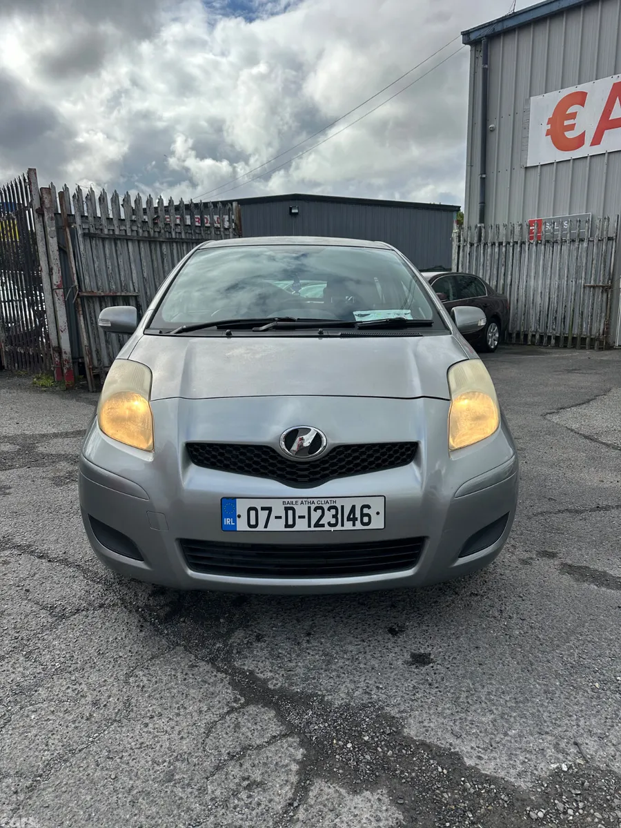 Toyota Vitz Hatchback, Petrol, 2007, Grey