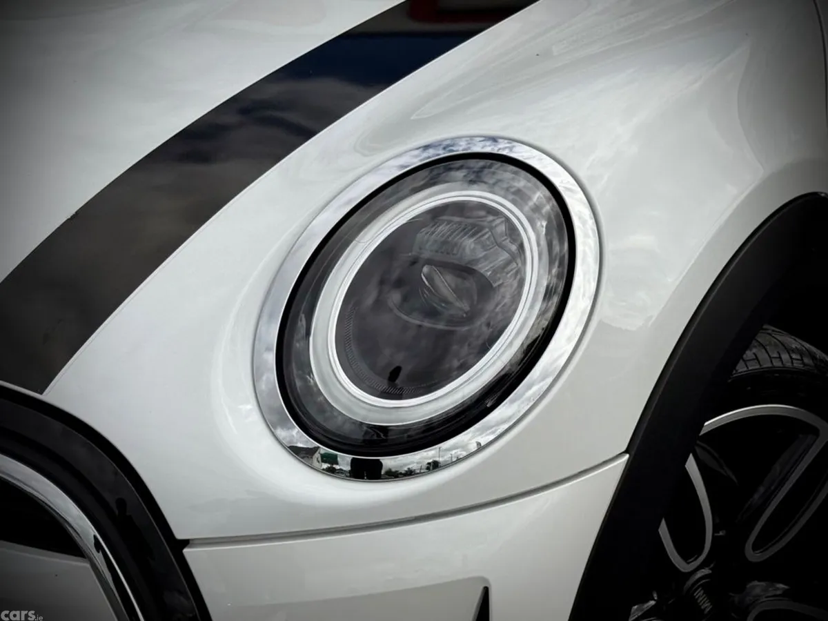 Mini Cooper Hatchback, Petrol, 2024, White