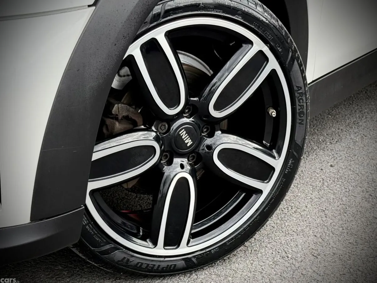 Mini Cooper Hatchback, Petrol, 2024, White