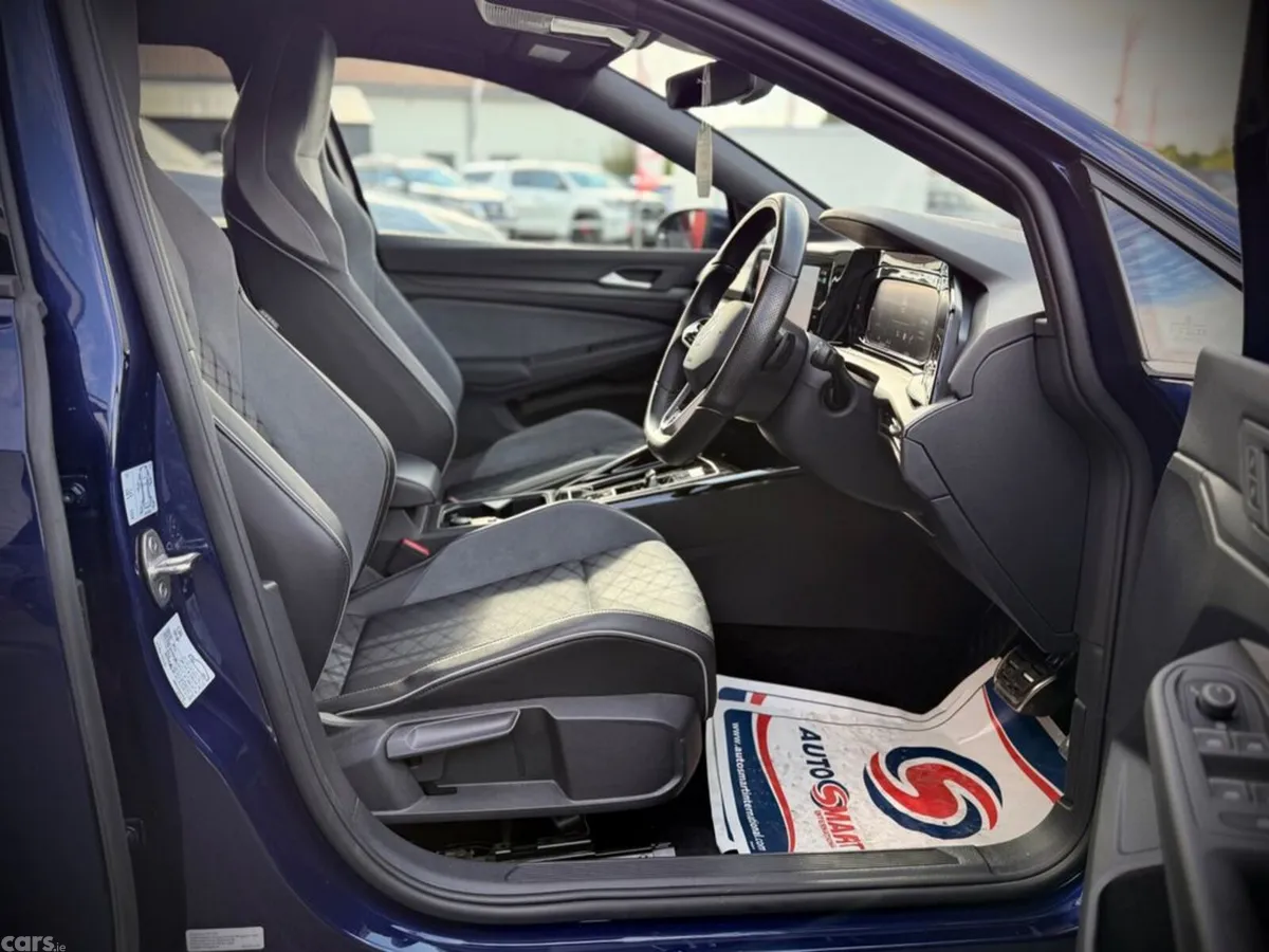 Volkswagen Golf Hatchback, Diesel, 2024, Blue
