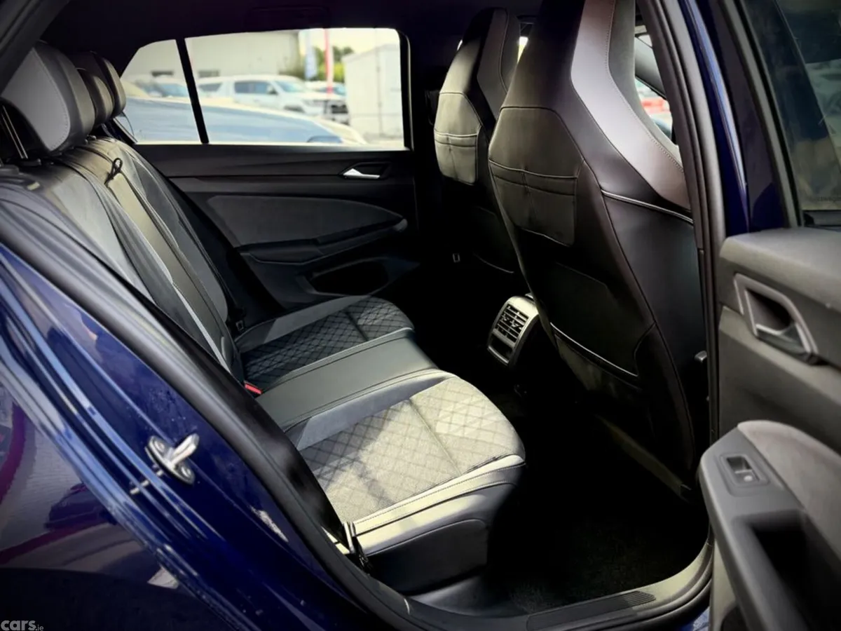 Volkswagen Golf Hatchback, Diesel, 2024, Blue