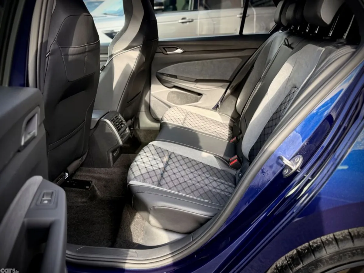 Volkswagen Golf Hatchback, Diesel, 2024, Blue