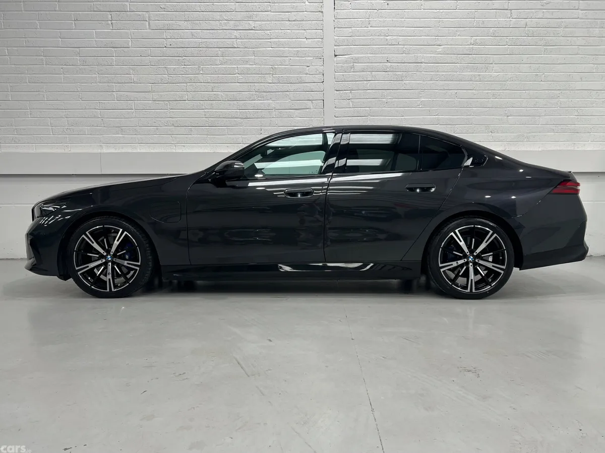 BMW 5-Series Saloon, Petrol Plug-in Hybrid, 2026, Grey