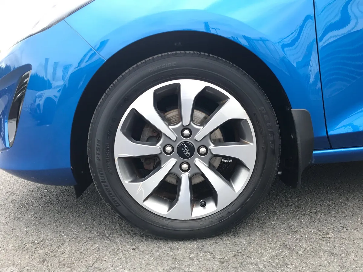 Ford Fiesta Hatchback, Petrol, 2020, Blue