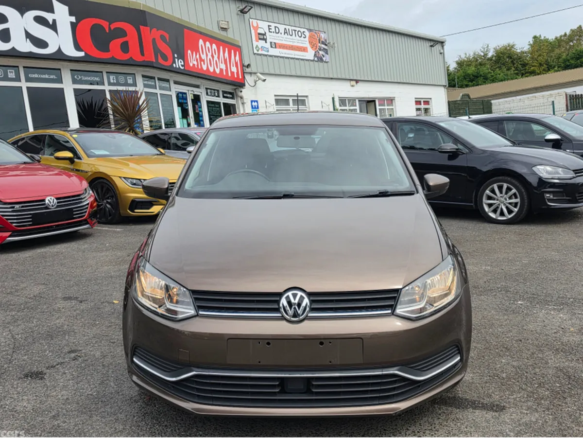 Volkswagen Polo Hatchback, Petrol, 2015, Bronze
