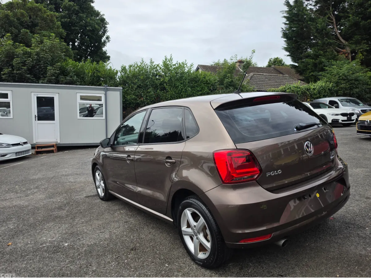 Volkswagen Polo Hatchback, Petrol, 2015, Bronze