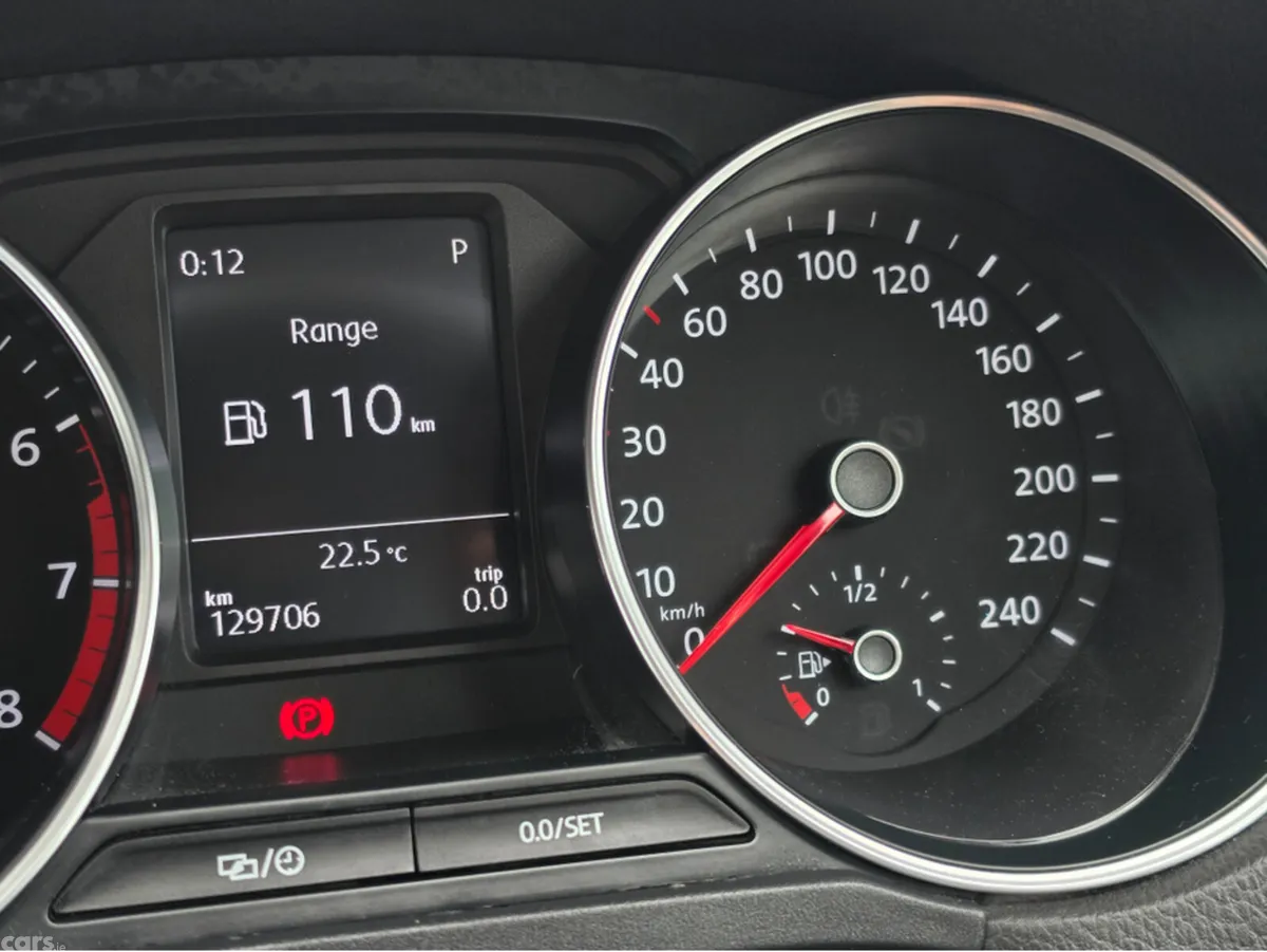 Volkswagen Polo Hatchback, Petrol, 2015, Bronze