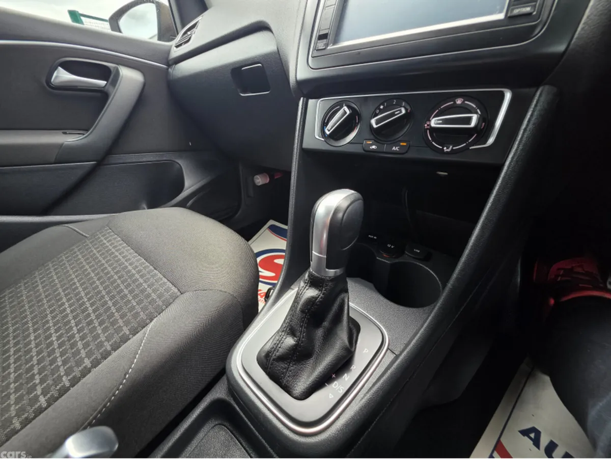 Volkswagen Polo Hatchback, Petrol, 2015, Bronze