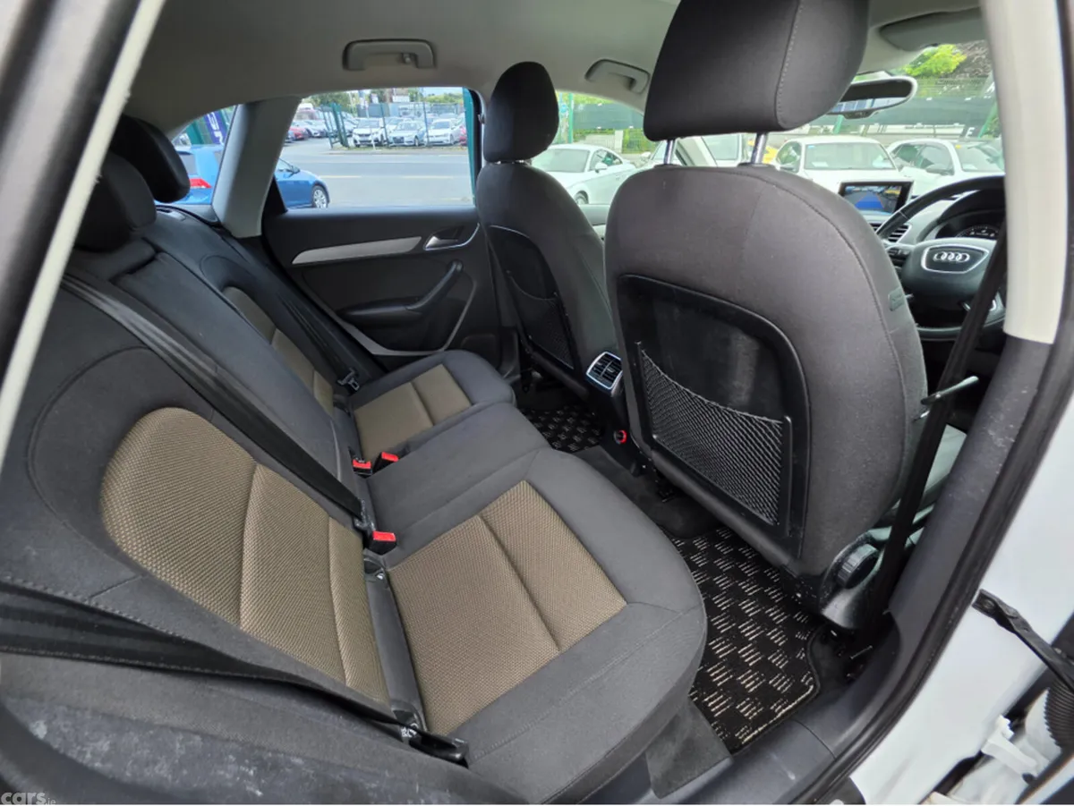 Audi Q3 SUV, Petrol, 2015, White