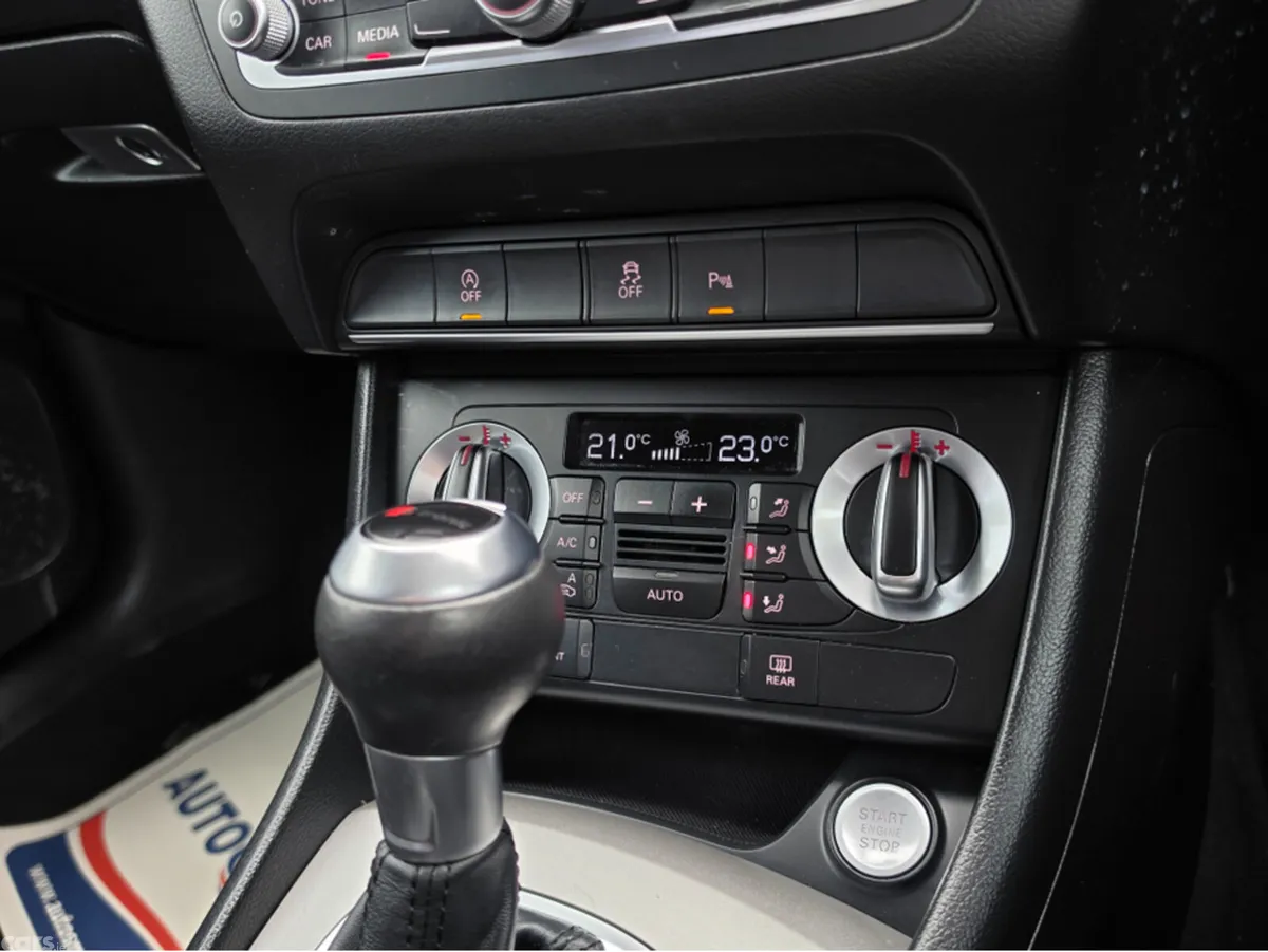 Audi Q3 SUV, Petrol, 2015, White