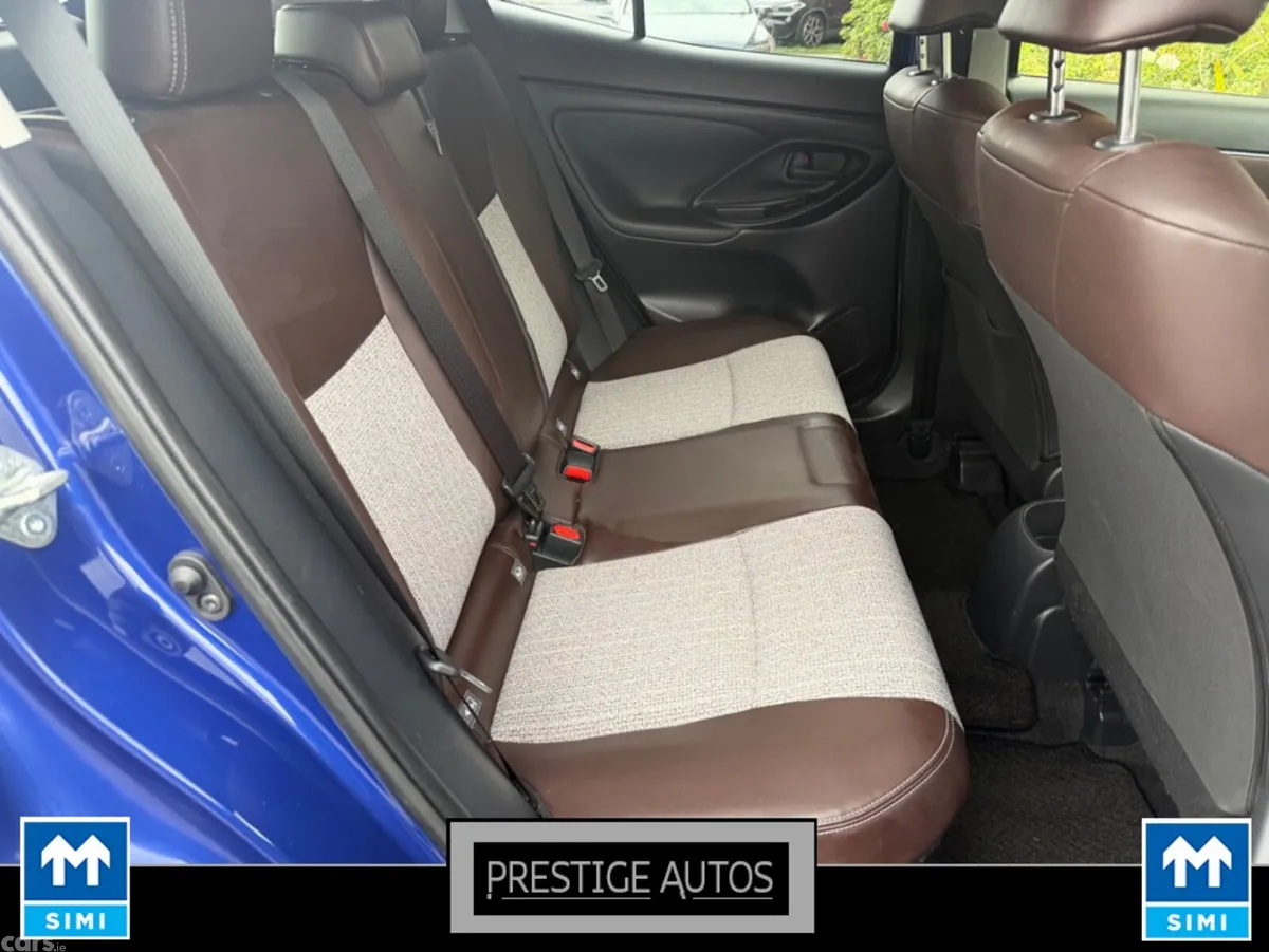 Toyota Yaris Cross SUV, Petrol Hybrid, 2021, Blue