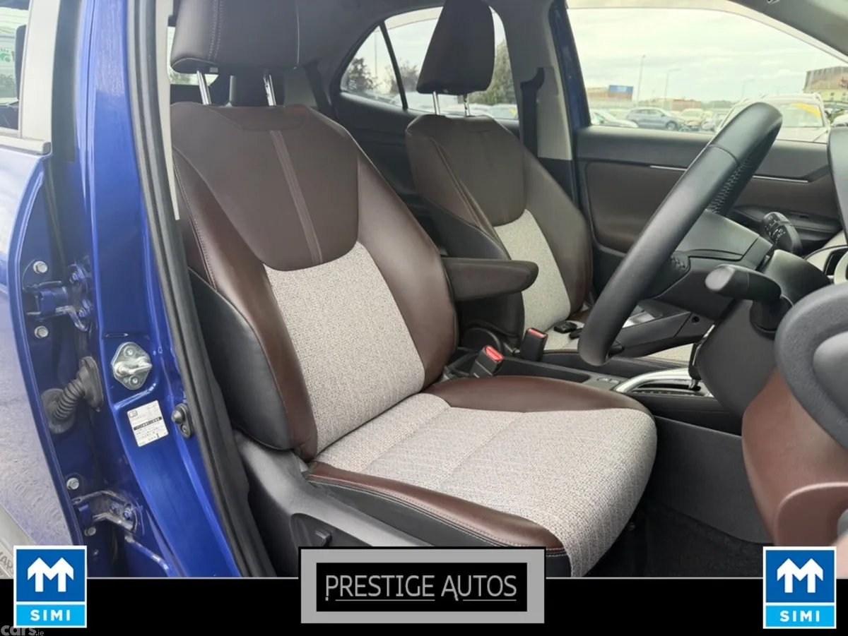 Toyota Yaris Cross SUV, Petrol Hybrid, 2021, Blue