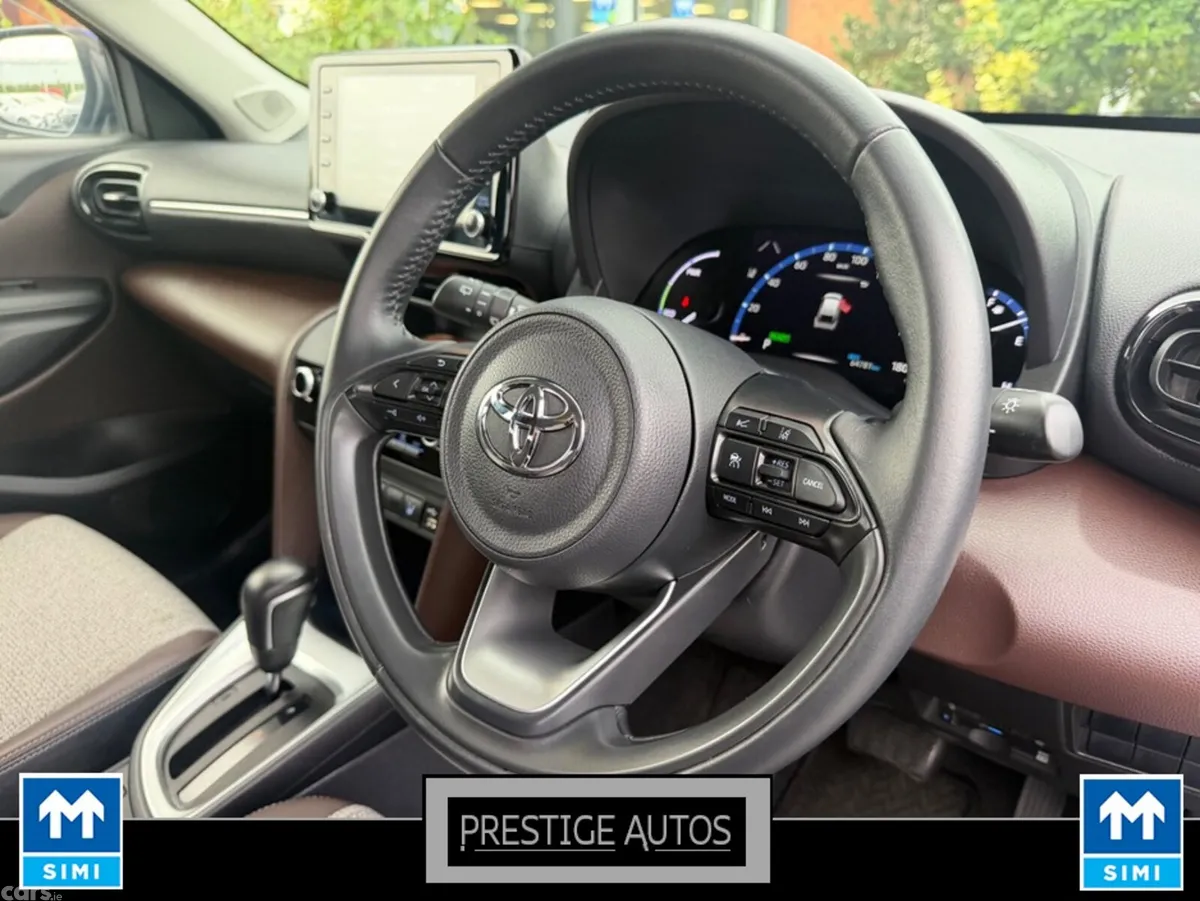 Toyota Yaris Cross SUV, Petrol Hybrid, 2021, Blue