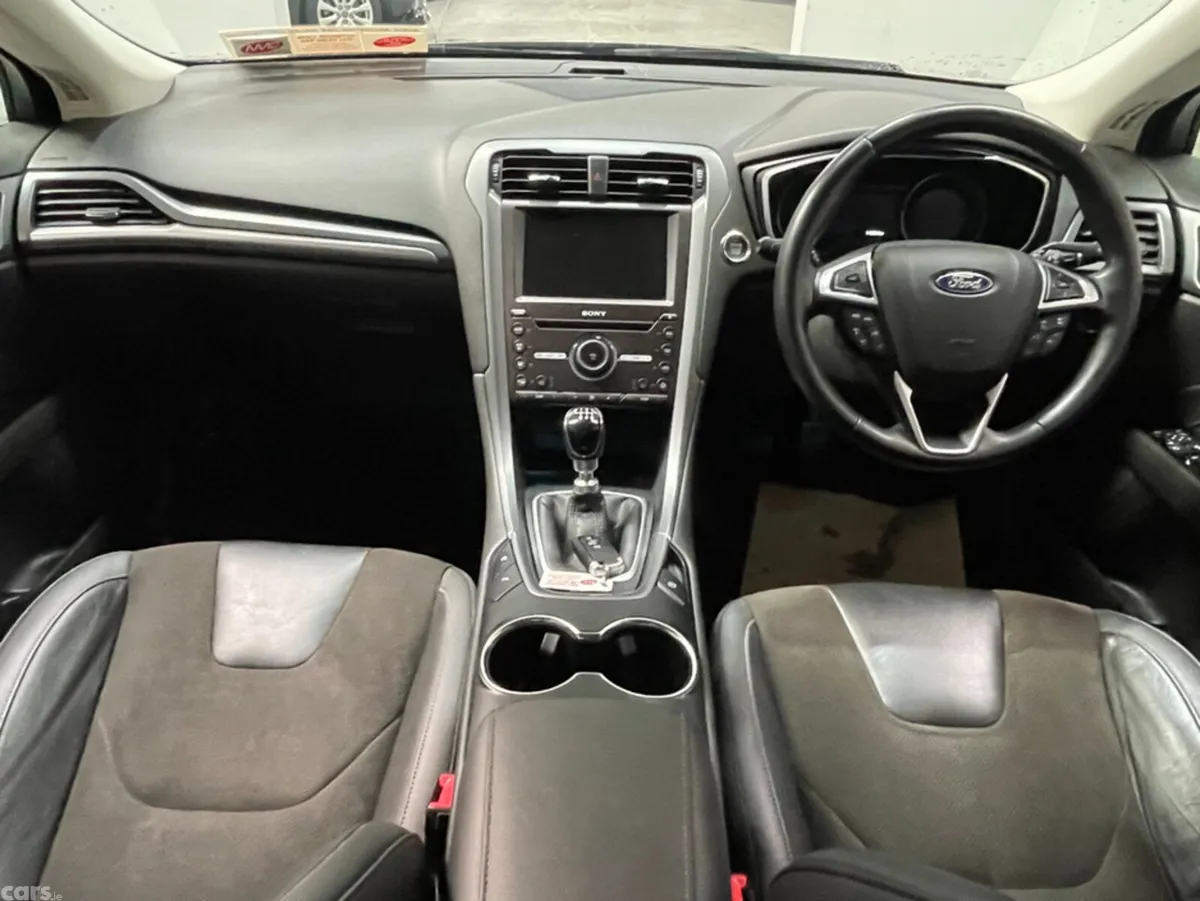 Ford Mondeo Hatchback, Diesel, 2019, Grey