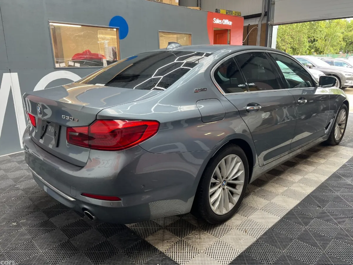 BMW 5-Series Saloon, Petrol, 2018, Blue