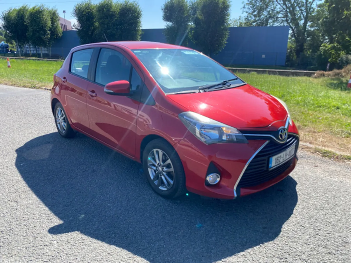 Toyota Yaris Hatchback, Diesel, 2016, Red