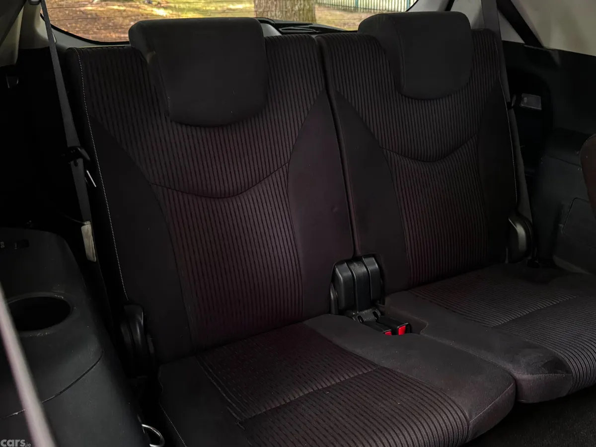 Toyota Prius MPV, Petrol Hybrid, 2016, Black