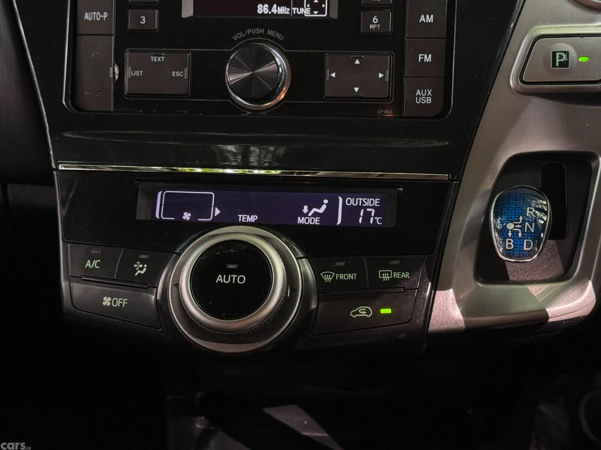 Toyota Prius MPV, Petrol Hybrid, 2016, Black
