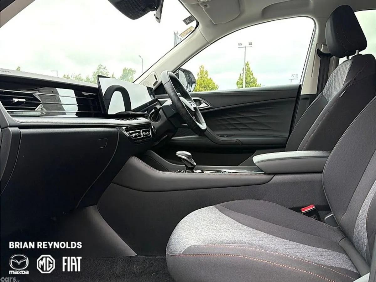 MG HS Hatchback, Petrol Plug-in Hybrid, 2026, White