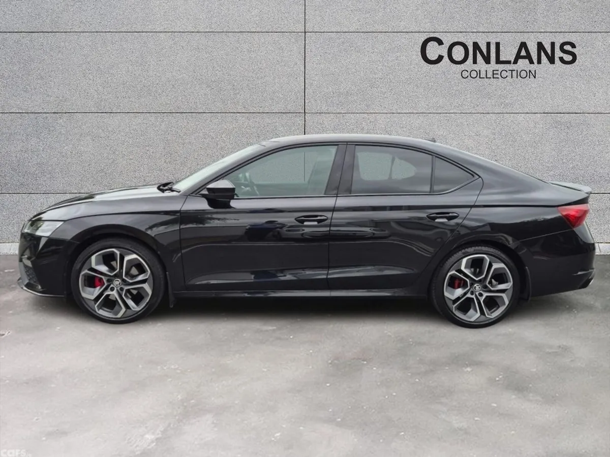 Skoda Octavia Saloon, Diesel, 2024, Black