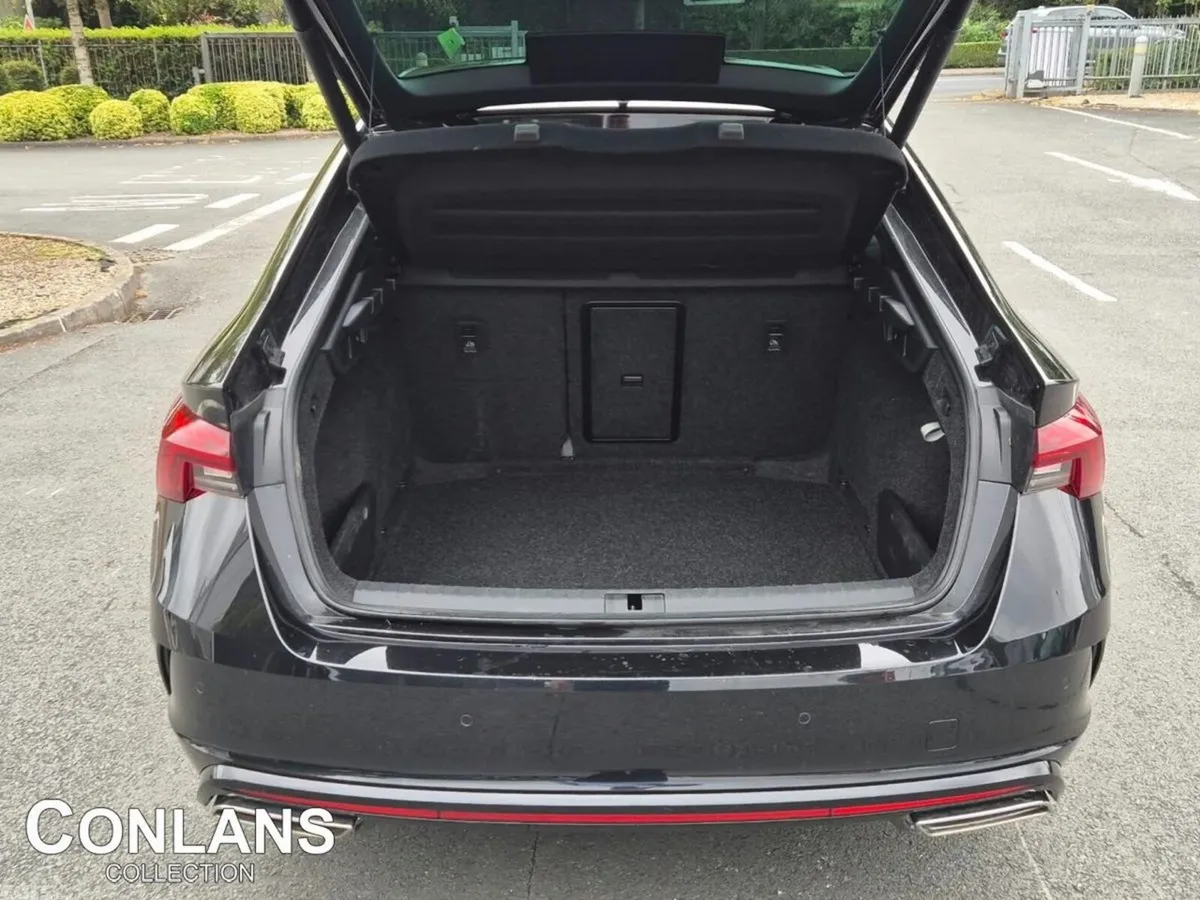 Skoda Octavia Saloon, Diesel, 2024, Black