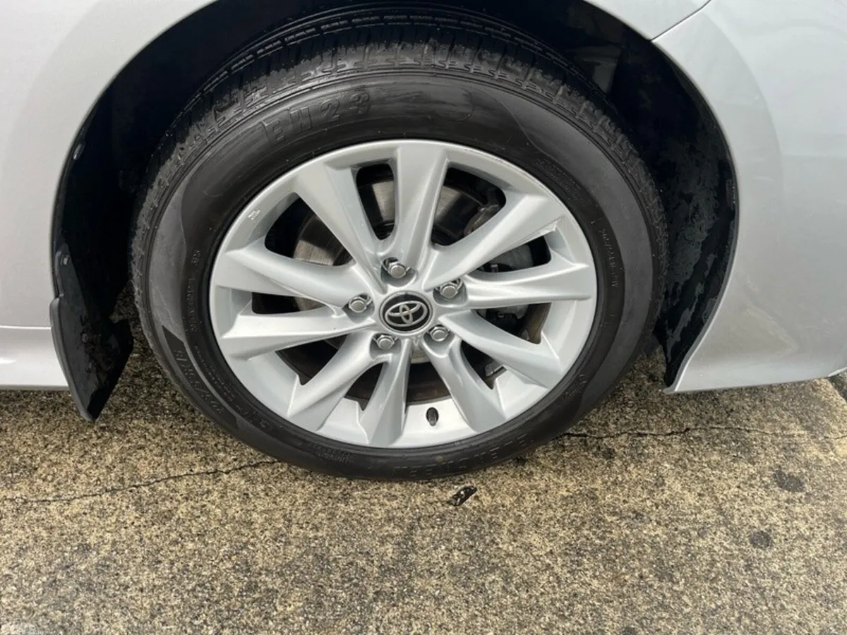Toyota Corolla Saloon, Petrol Hybrid, 2024, Grey