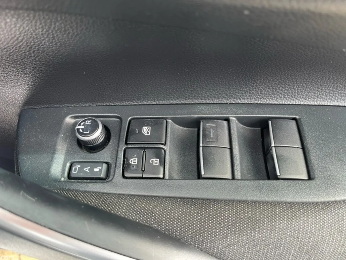 Toyota Corolla Saloon, Petrol Hybrid, 2024, Grey