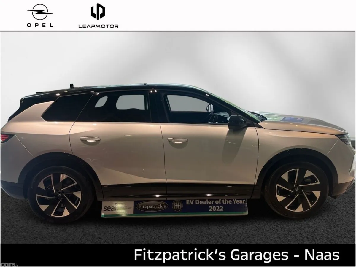 Opel Grandland SUV, Electric, 2026, Silver