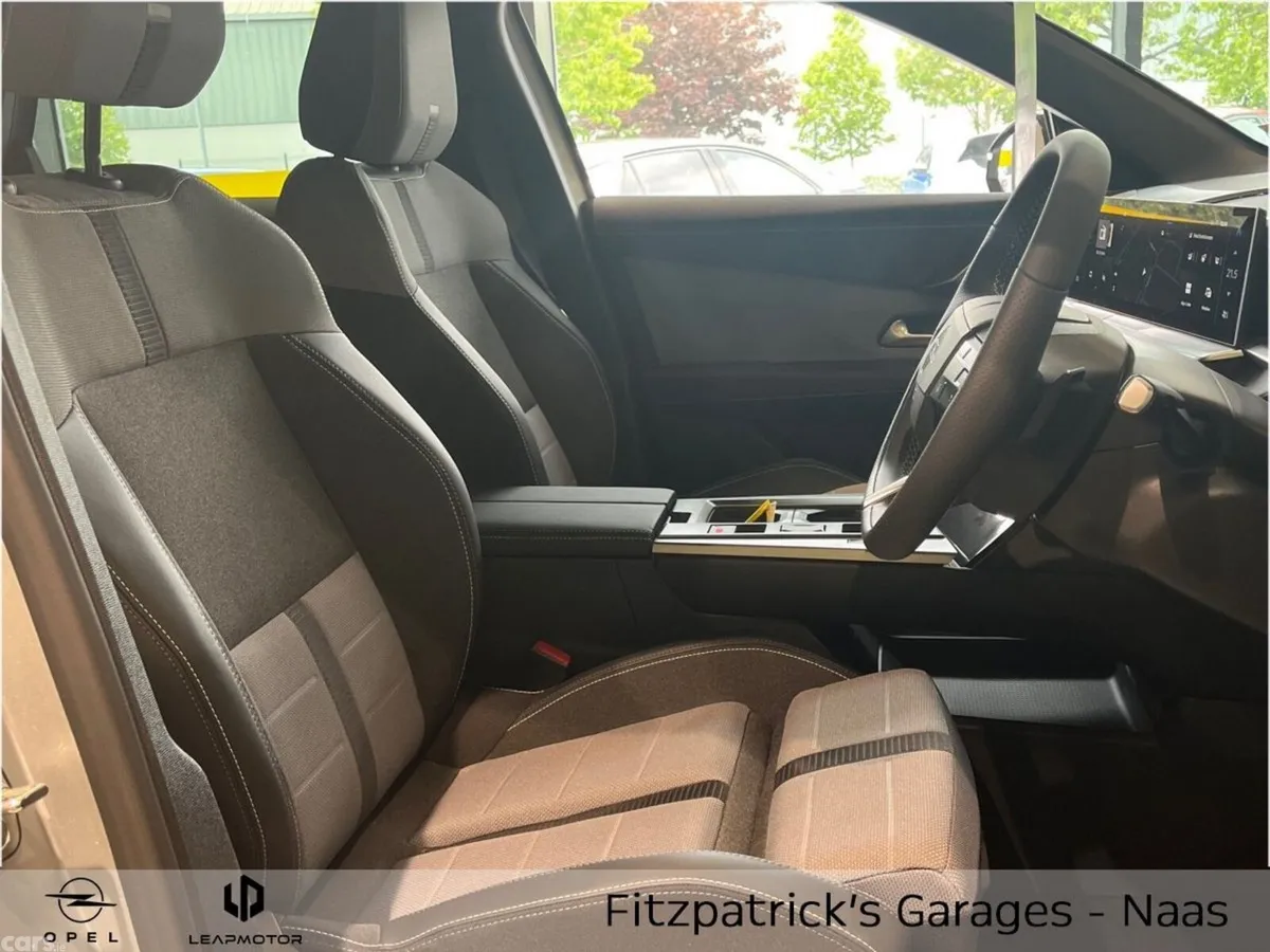 Opel Grandland SUV, Electric, 2026, Silver