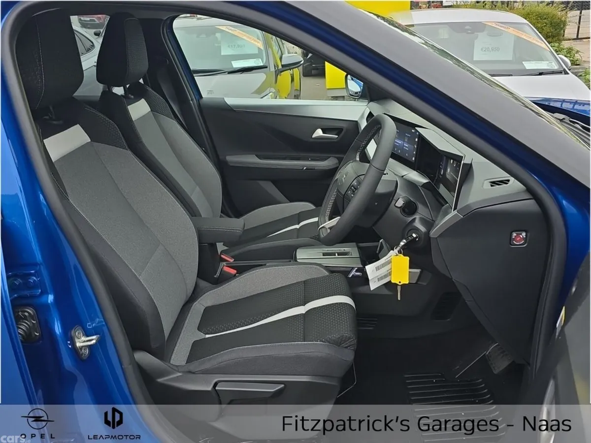 Opel Frontera SUV, Petrol Hybrid, 2026, Blue