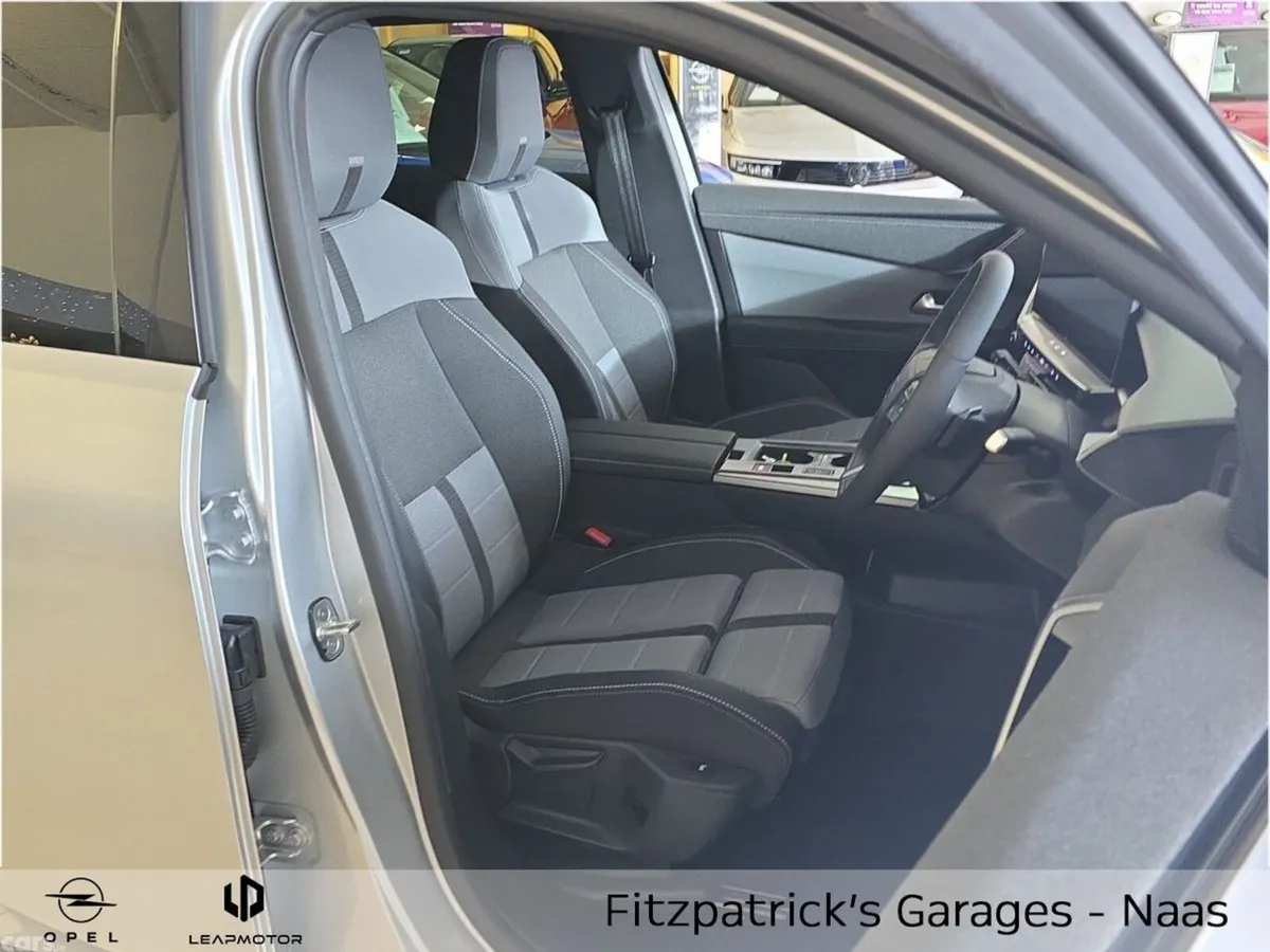 Opel Grandland SUV, Petrol Hybrid, 2026, Silver