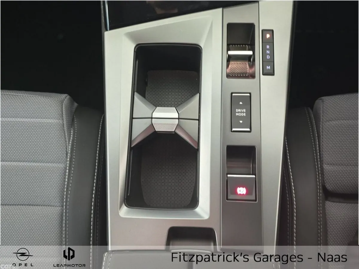 Opel Grandland SUV, Petrol Hybrid, 2026, Silver