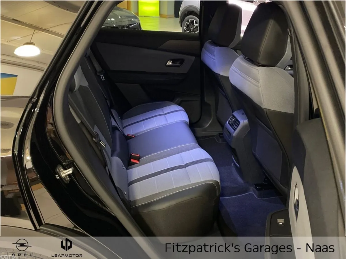 Opel Grandland SUV, Petrol Hybrid, 2026, Black