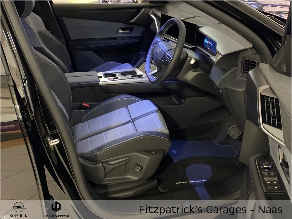 Opel Grandland SUV, Petrol Hybrid, 2026, Black