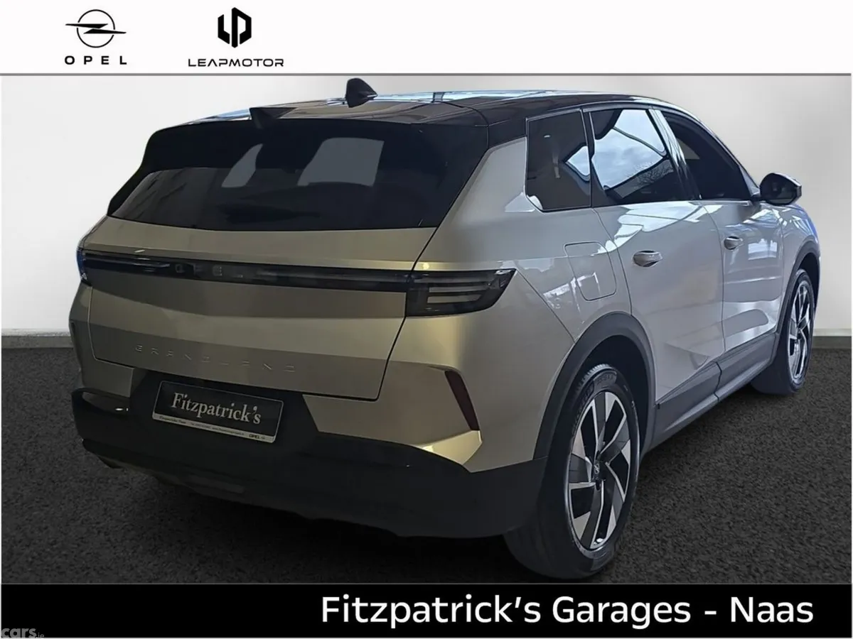 Opel Grandland SUV, Petrol Hybrid, 2026, Silver