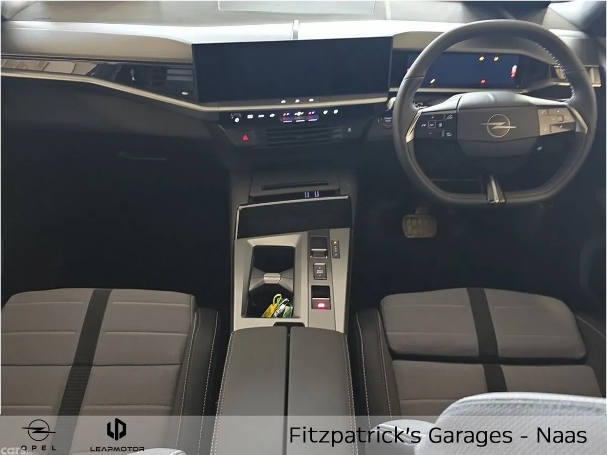 Opel Grandland SUV, Petrol Hybrid, 2026, Silver
