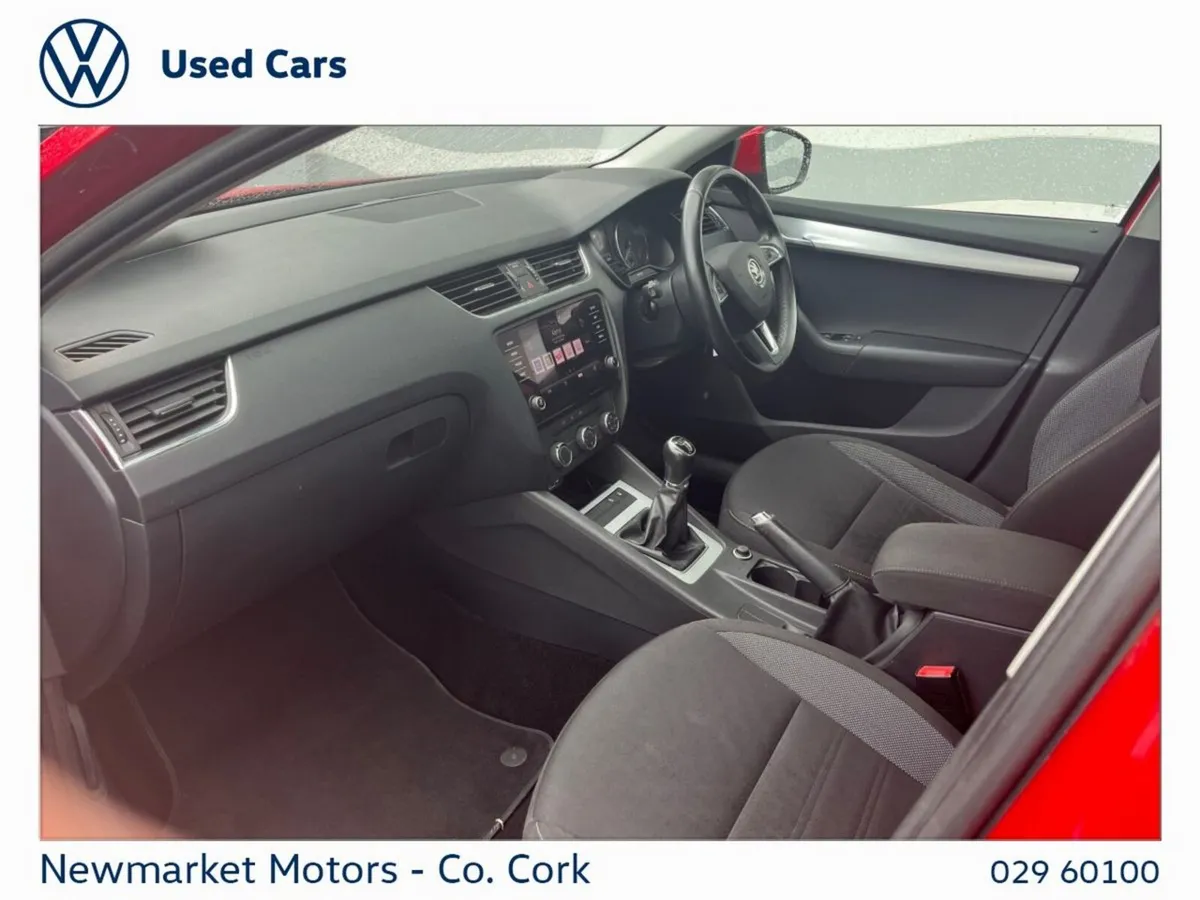Skoda Octavia Saloon, Diesel, 2019, Red