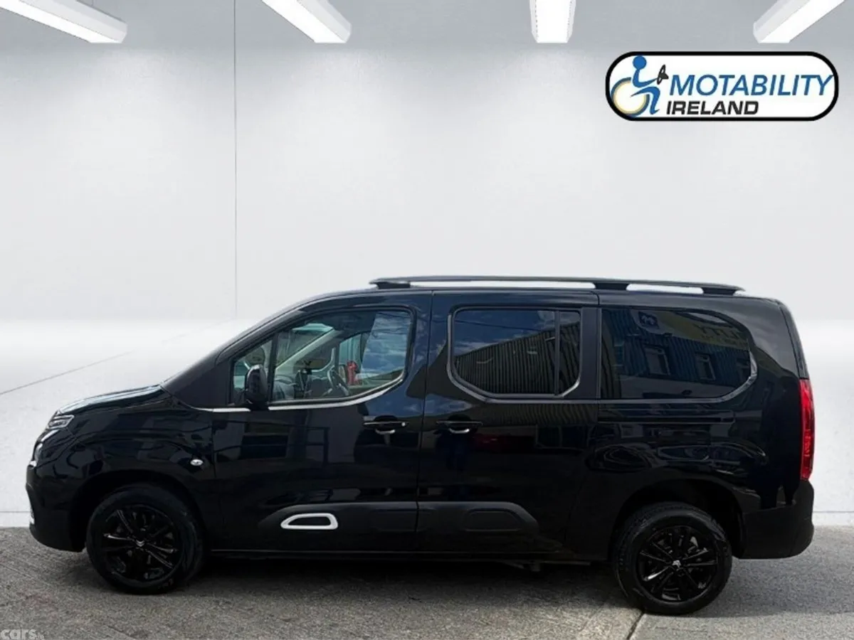 Citroen Berlingo Multispace MPV, Diesel, 2024, Black