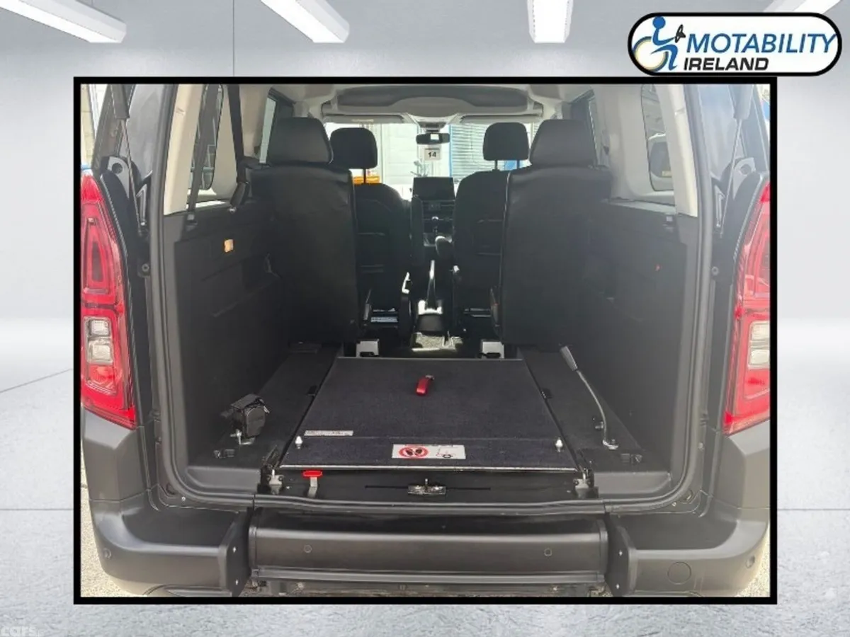 Citroen Berlingo Multispace MPV, Diesel, 2024, Black